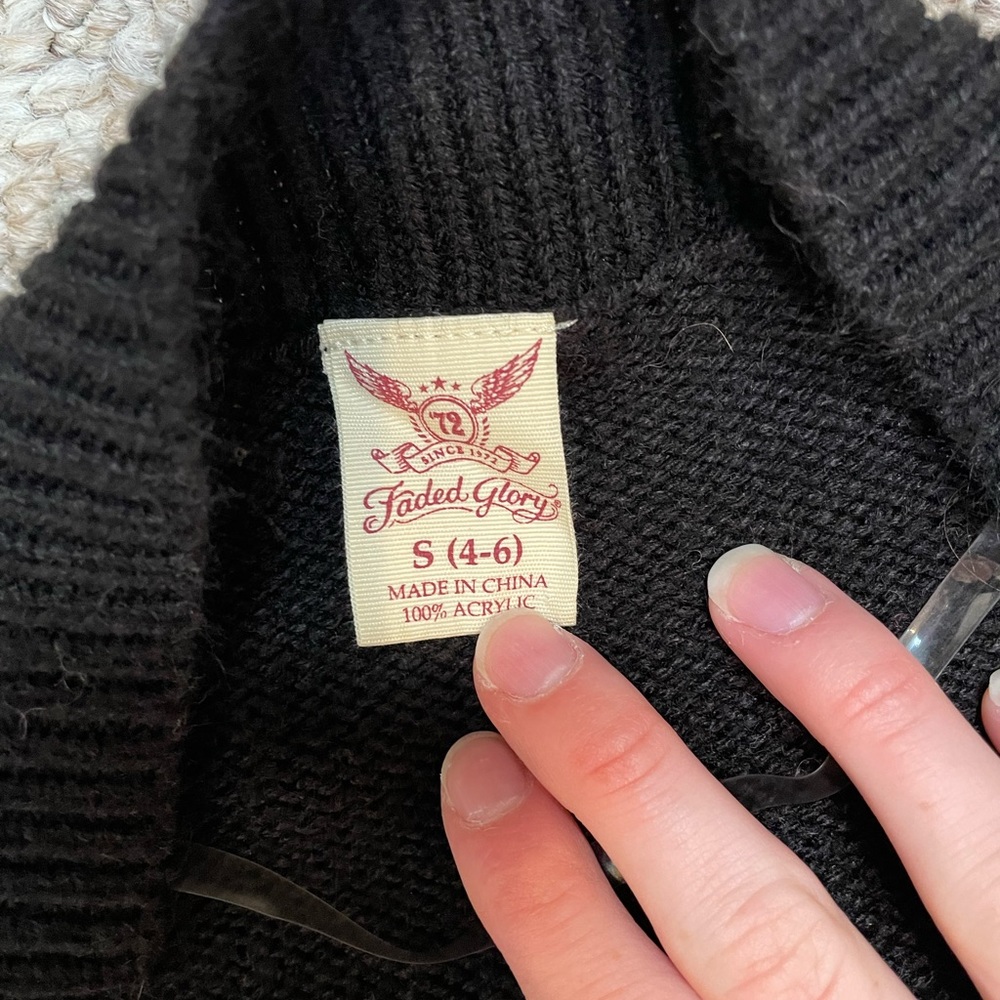 Cardigan - Picture 4 of 4